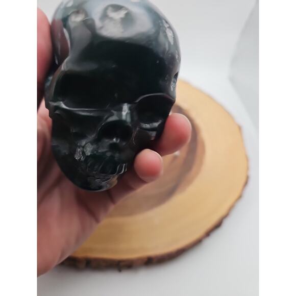 Moss Agate Skull 1.37lb - Picture 9 of 11